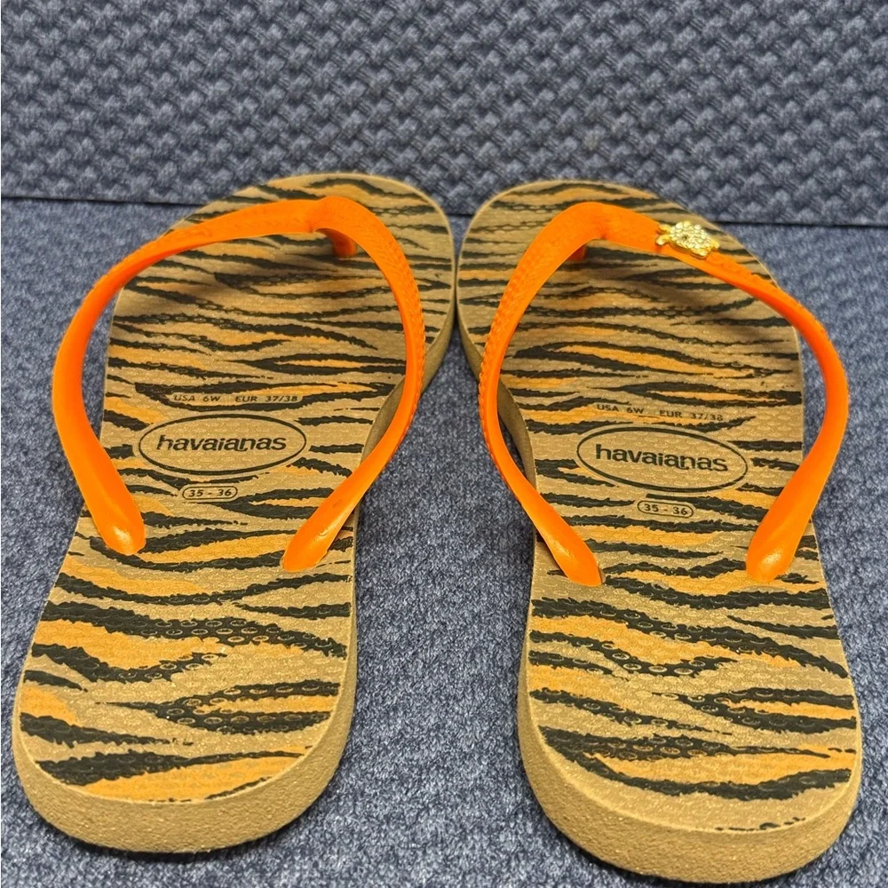 Havaianas Tiger Stripe‎ Flip Flops with Rhinestone Turtle and Orange Straps
